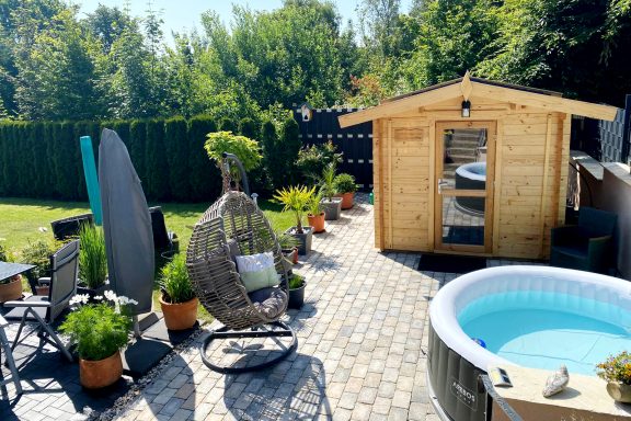 Sauna & Whirlpool